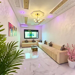  Apartment - Alhambra